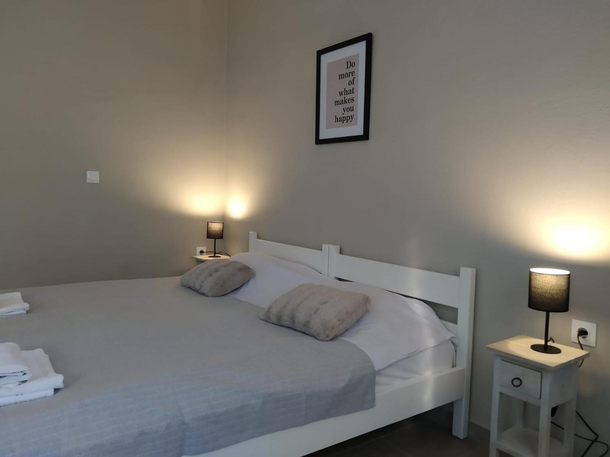 Trousas Apartments Roda  Bagian luar foto
