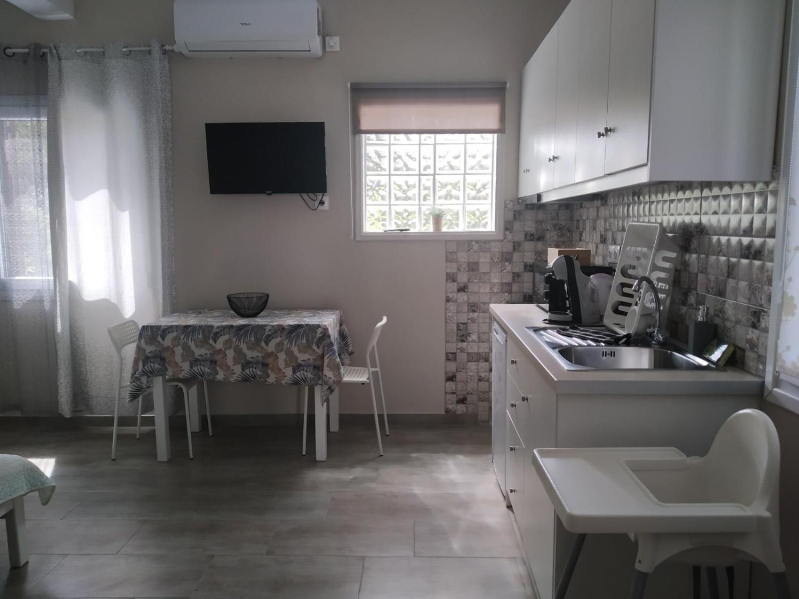 Trousas Apartments Roda  Bagian luar foto